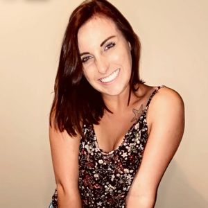 Meet your Posher, Shaina